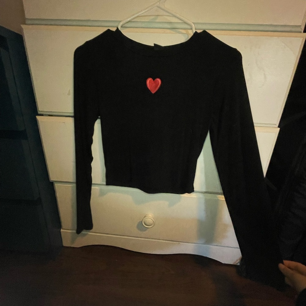 Black heart shirt